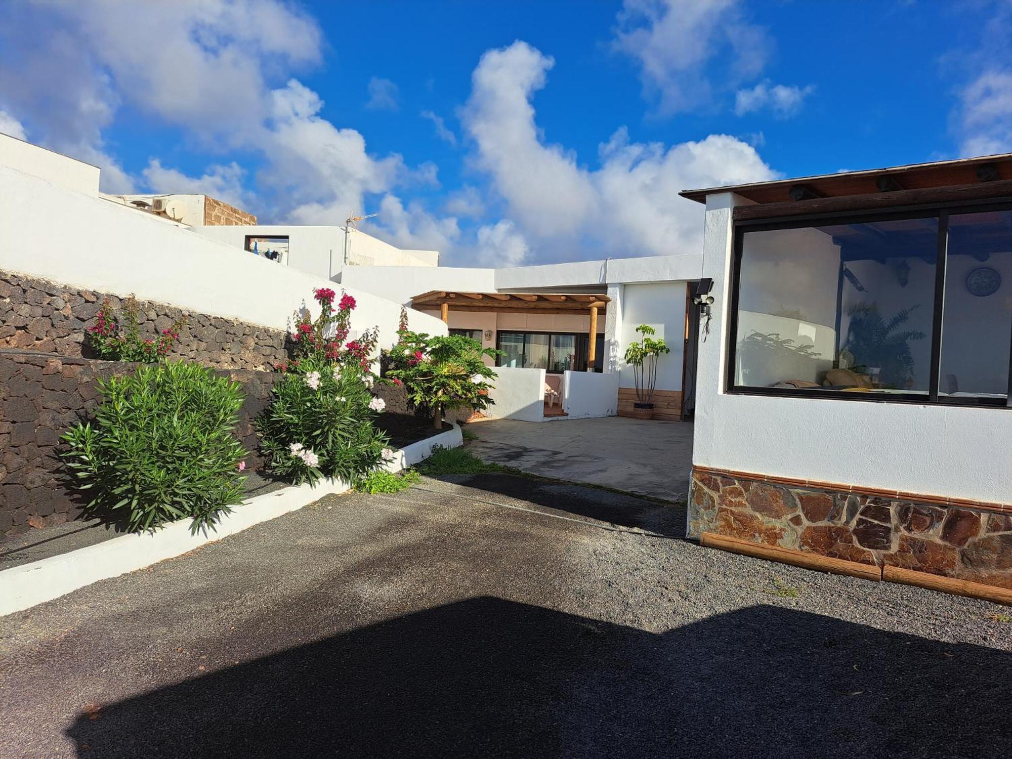 Tías Apartamento Valentina מראה חיצוני תמונה